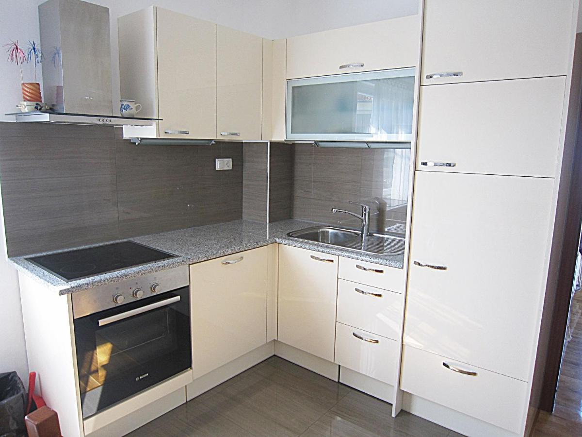 פרימוסטן Villa Lucia Premium Rooms מראה חיצוני תמונה