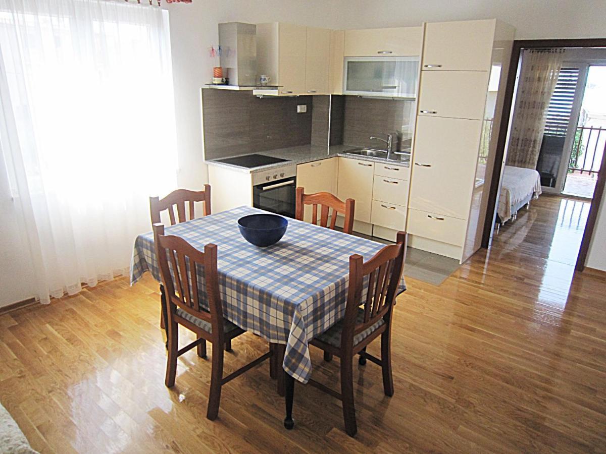 פרימוסטן Villa Lucia Premium Rooms מראה חיצוני תמונה