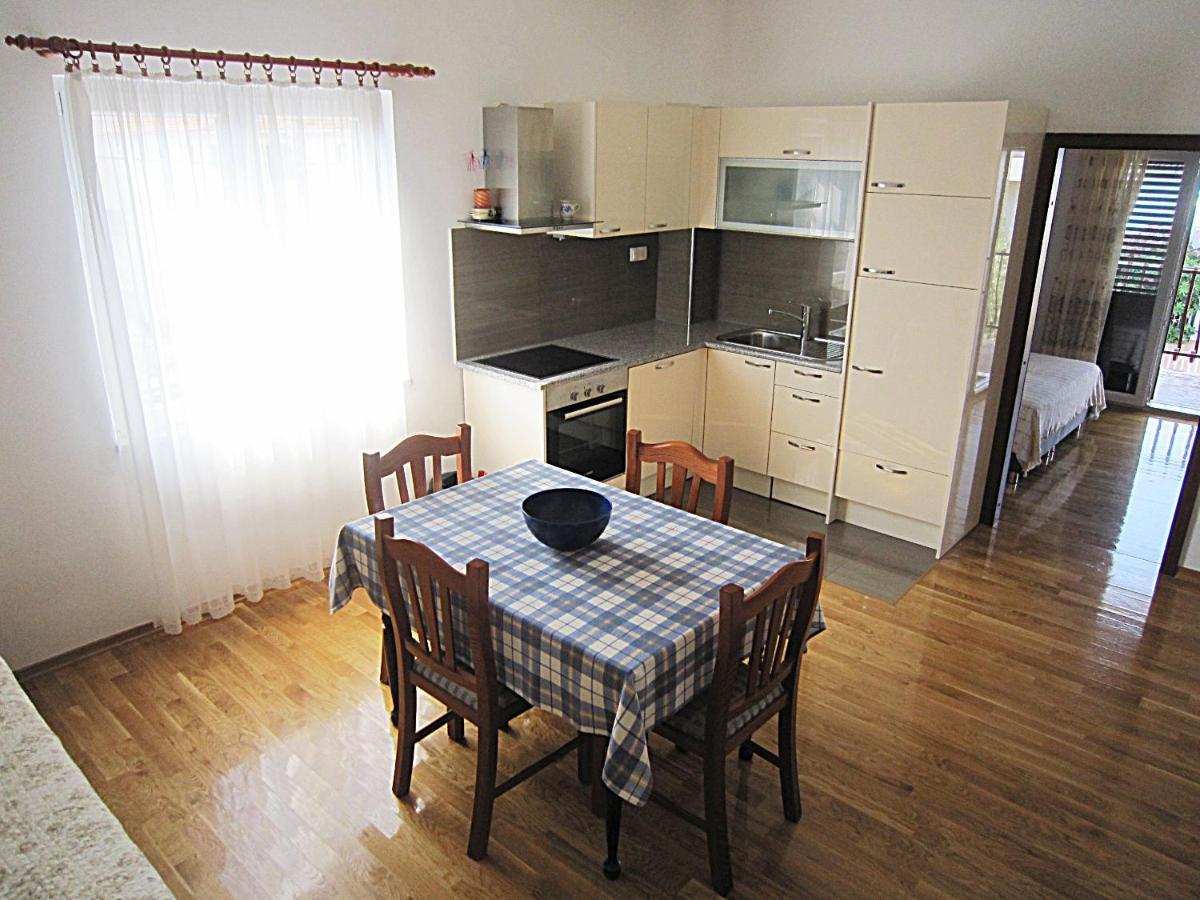 פרימוסטן Villa Lucia Premium Rooms מראה חיצוני תמונה