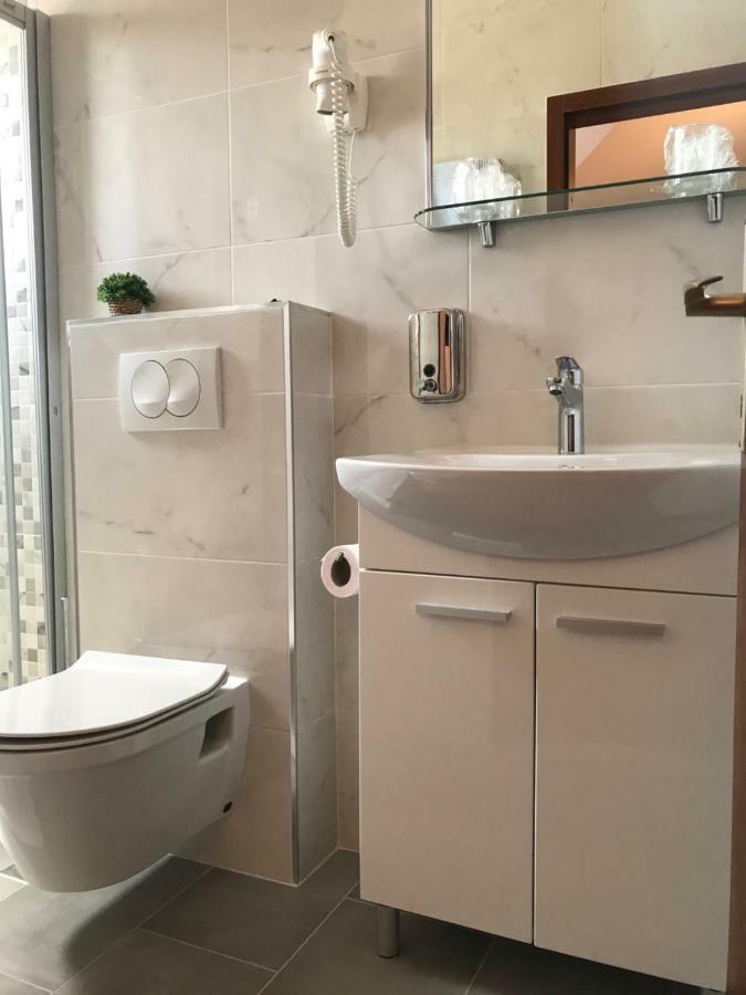 פרימוסטן Villa Lucia Premium Rooms מראה חיצוני תמונה